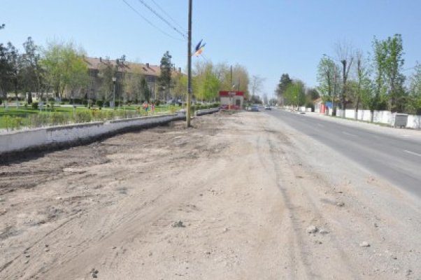 Accident rutier în lanţ pe DN2A: două persoane au fost rănite